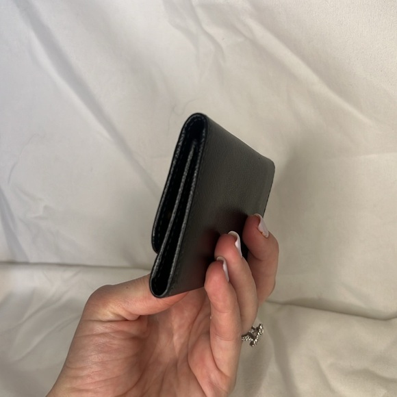 Prada Key Wallet - 6 Rings Black Saffiano Leather - Date Code 181 - Picture 7 of 15